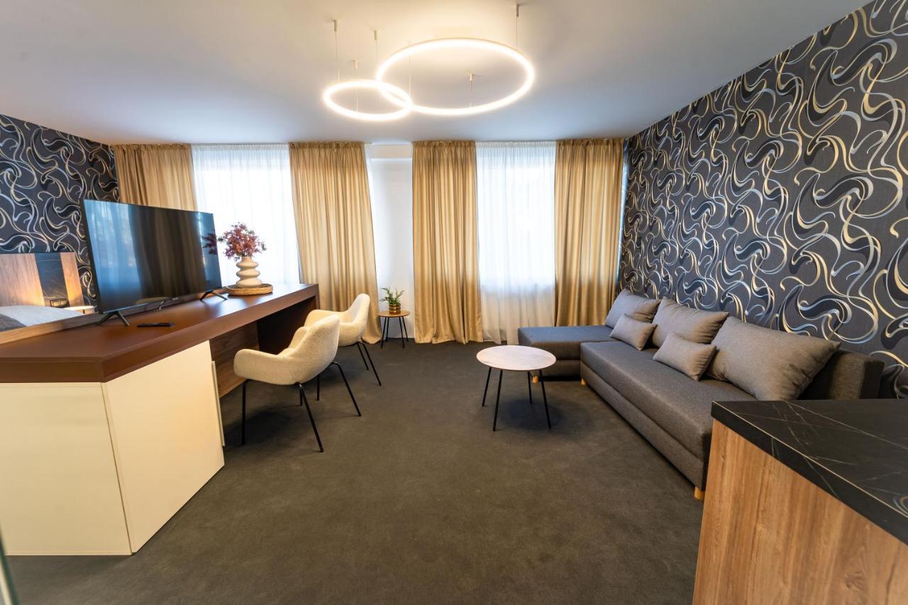 Hotel Zemplin Trebisov Exteriér fotografie